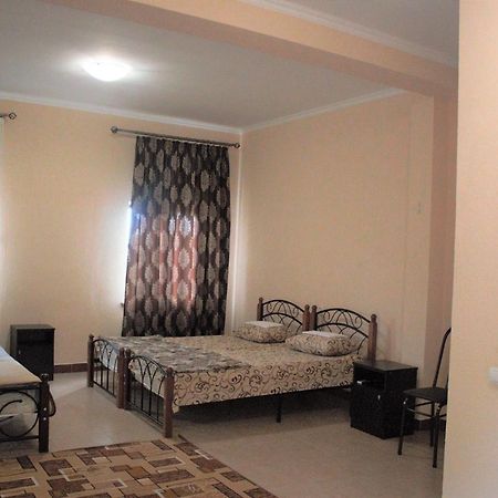 غاغرا Guest House Lykhny المظهر الخارجي الصورة