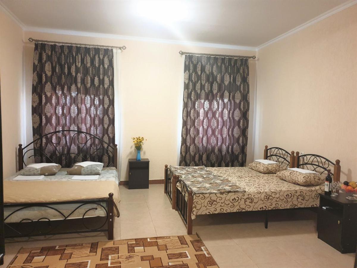غاغرا Guest House Lykhny المظهر الخارجي الصورة