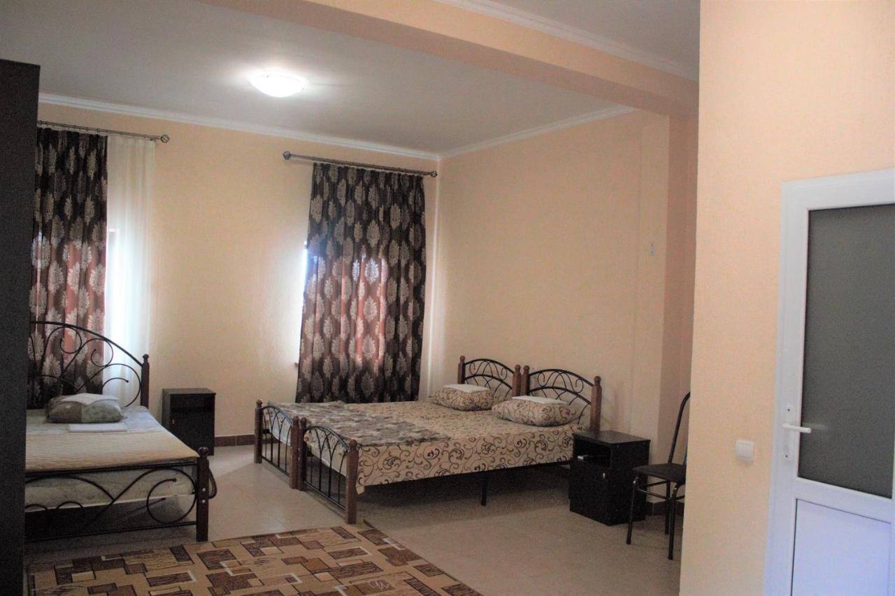 غاغرا Guest House Lykhny المظهر الخارجي الصورة