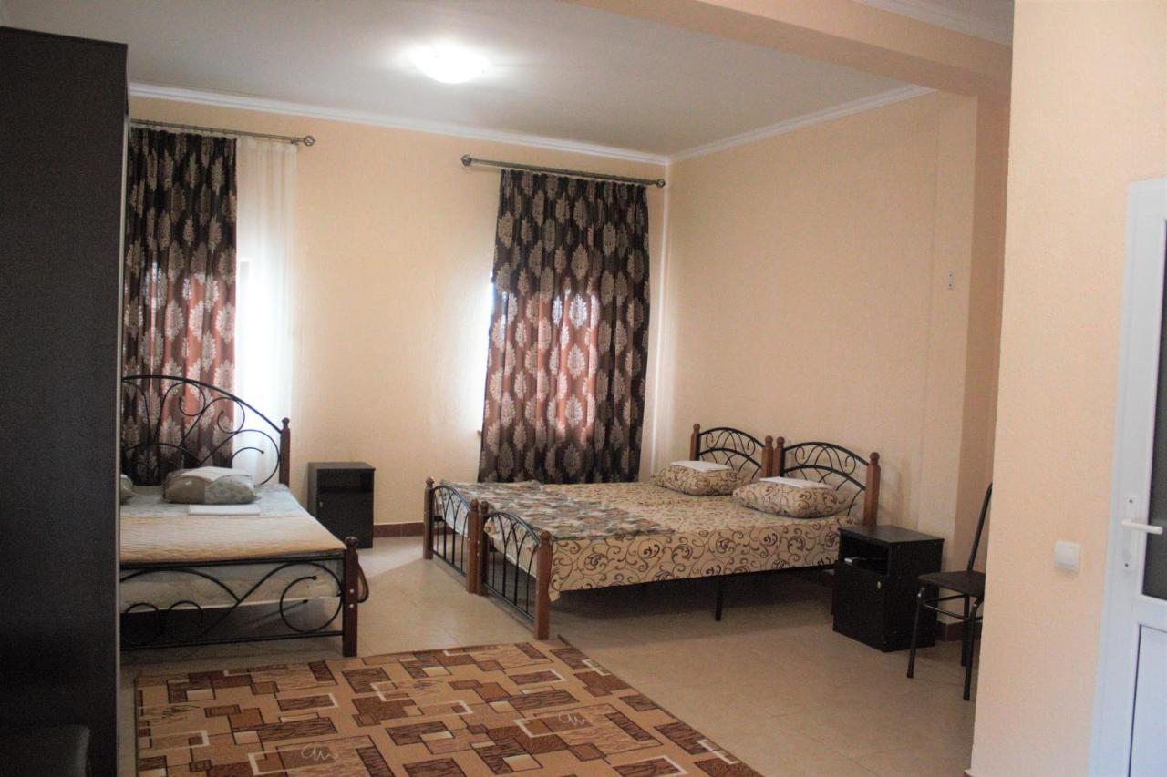 غاغرا Guest House Lykhny المظهر الخارجي الصورة