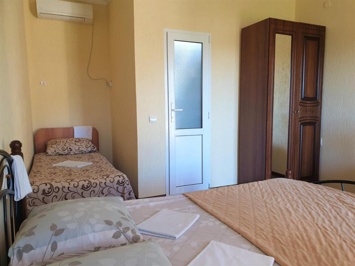 غاغرا Guest House Lykhny المظهر الخارجي الصورة