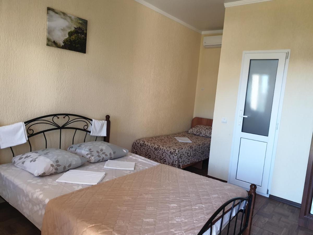 غاغرا Guest House Lykhny المظهر الخارجي الصورة